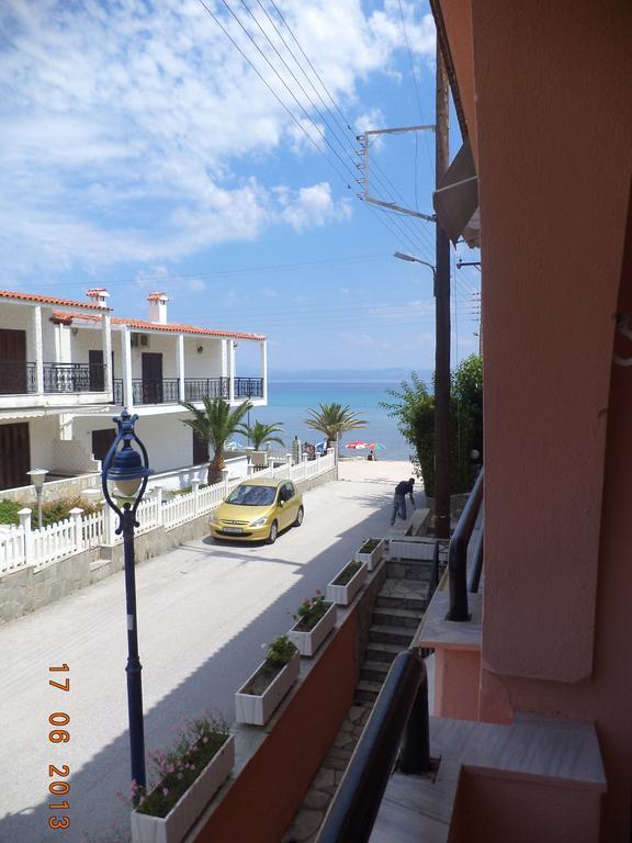 Polychrono Beach Hotel Zimmer foto