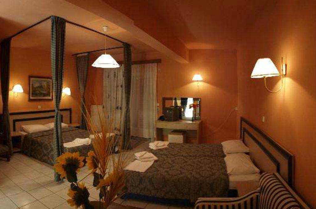 Polychrono Beach Hotel Zimmer foto