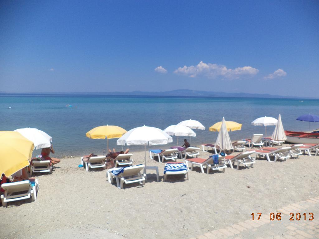 Polychrono Beach Hotel Exterior foto